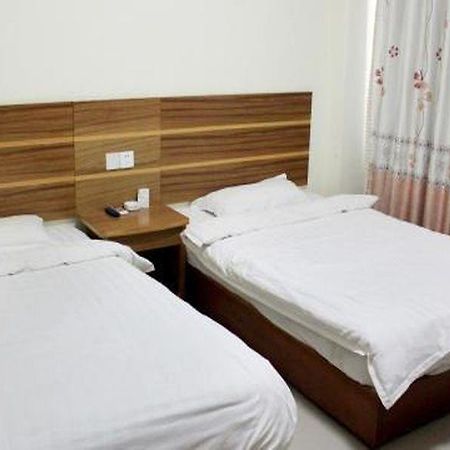 Yiwu Dong Ou Hotel Extérieur photo
